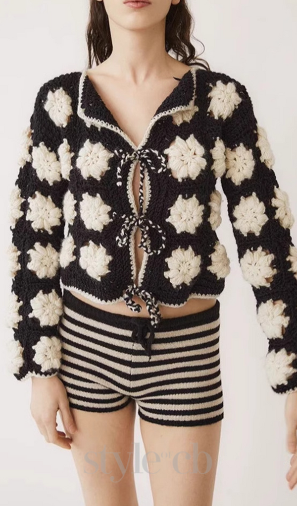 Floral pattern throughout two-tone Cardigan