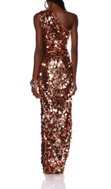 SEQUIN ONE-SHOULDER GOLD GOWN