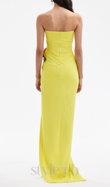 STRAPLESS FLOWER RUCHED MIDI DRESS IN YELLOW