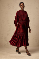 Donna red floral-appliqué pleated velvet midi dress