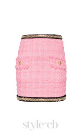 CHAIN-EMBELLISHED TWEED MINI SKIRT IN PINK