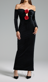 ZANNA OFF SHOULDERS FLOWERS VELVET MAXI DRESS IN BLACK