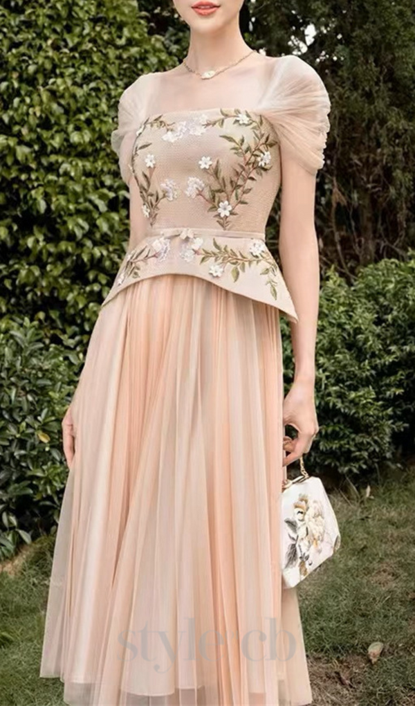 square collar Embroidered flower midi dress in apricot