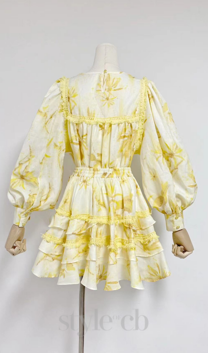 MABEL LAYER TRIM PRINT LANTERN SLEEVE MINI DRESS IN YELLOW