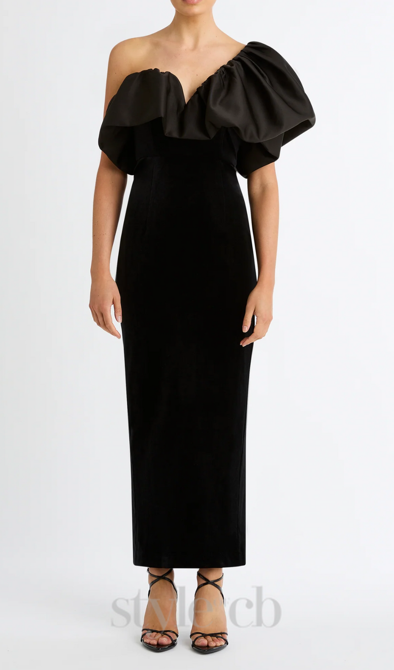 One Shoulder Puff Sleeve maxi Dress in black