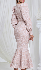 ALICE FLORAL JACQUARD PUFF SLEEVE BODYCON MAXI DRESS IN PINK