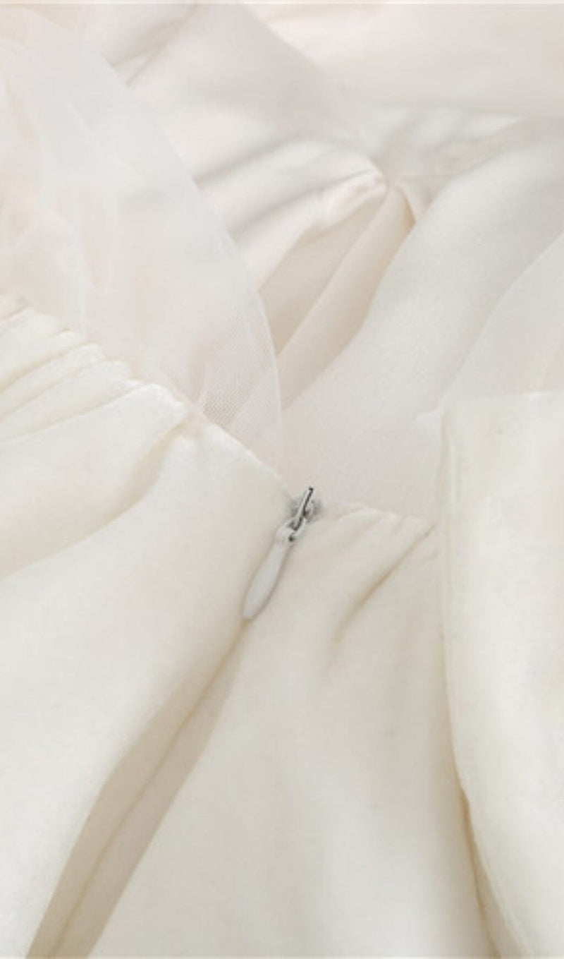 VELVET HALTERNECK MINI DRESS IN WHITE Dressers styleofcb 