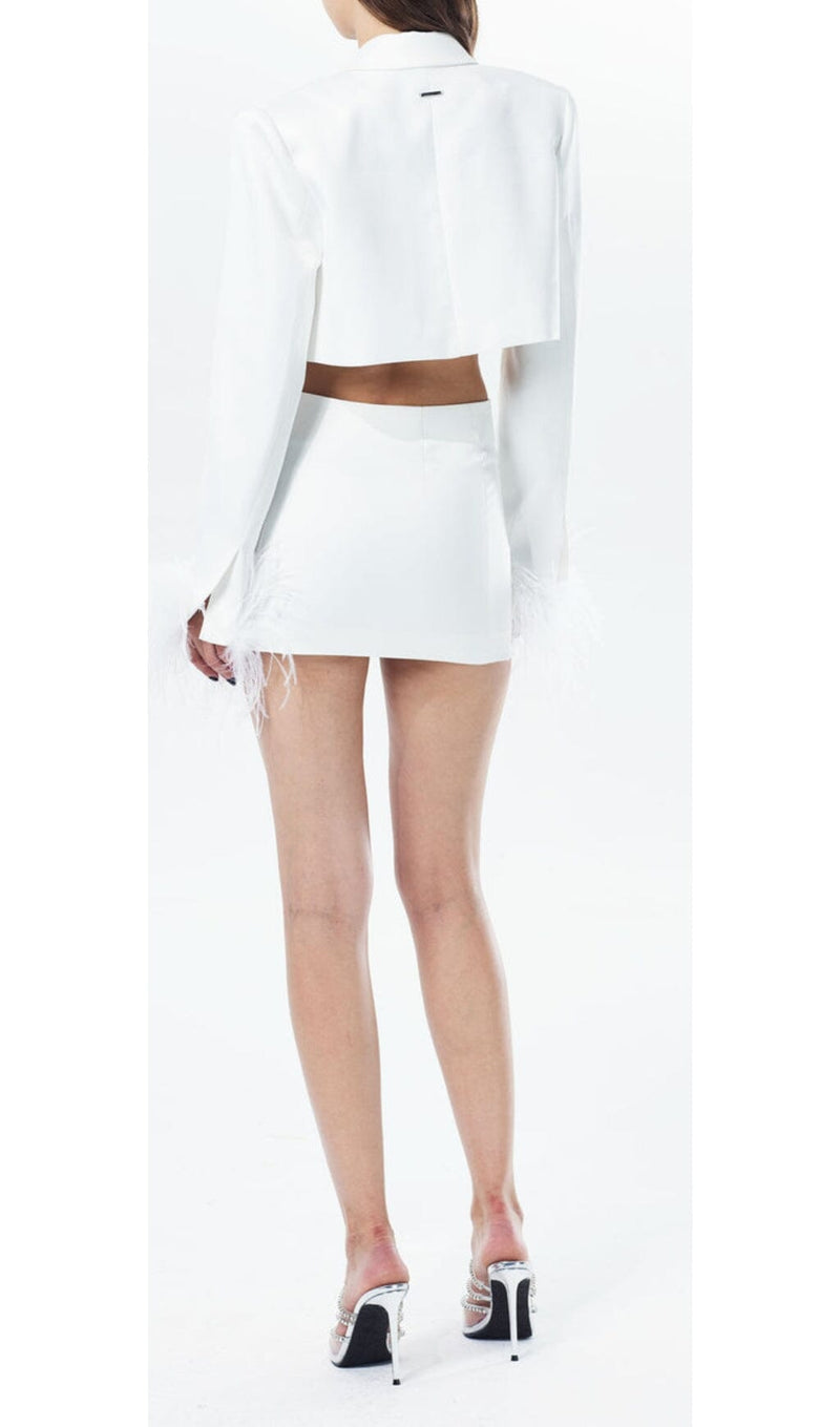 FEATHERS JACKET AND SHORT SKIRT IN WHITE DRESS STYLE OF CB 