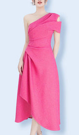 IRREGULAR ONE-SHOULDER MIDI DRESS IN RED DRESS STYLE OF CB 