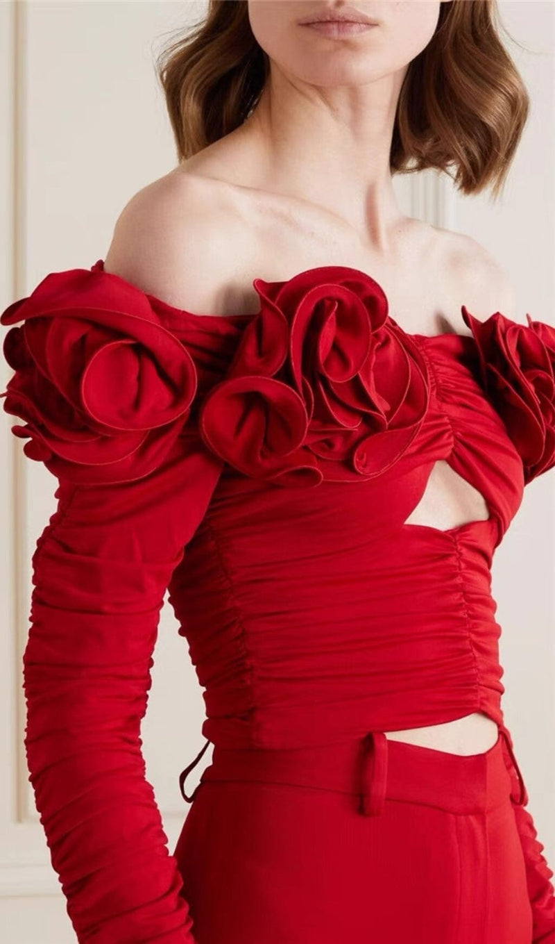 FLOWER ONE -LINE SHOULDER PLEATED BACKLESS TOP IN RED styleofcb 
