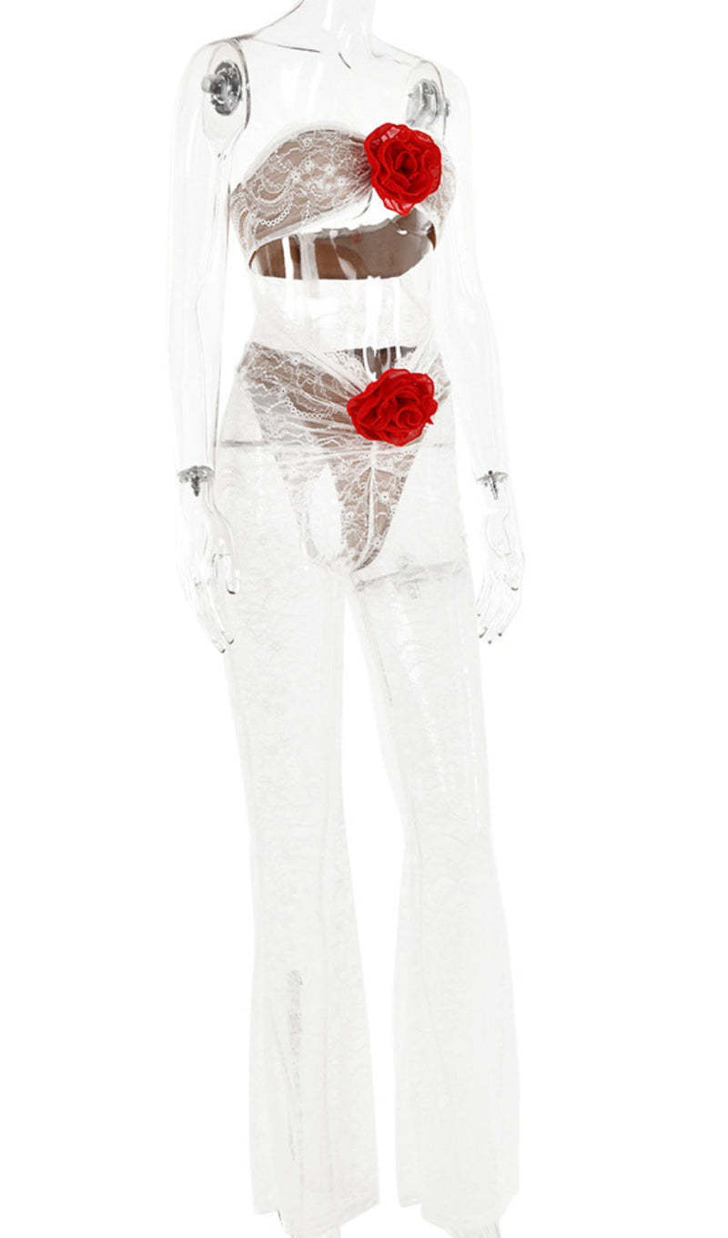 FLOWER LACE HOLLOW JUMPSUIT IN WHITE