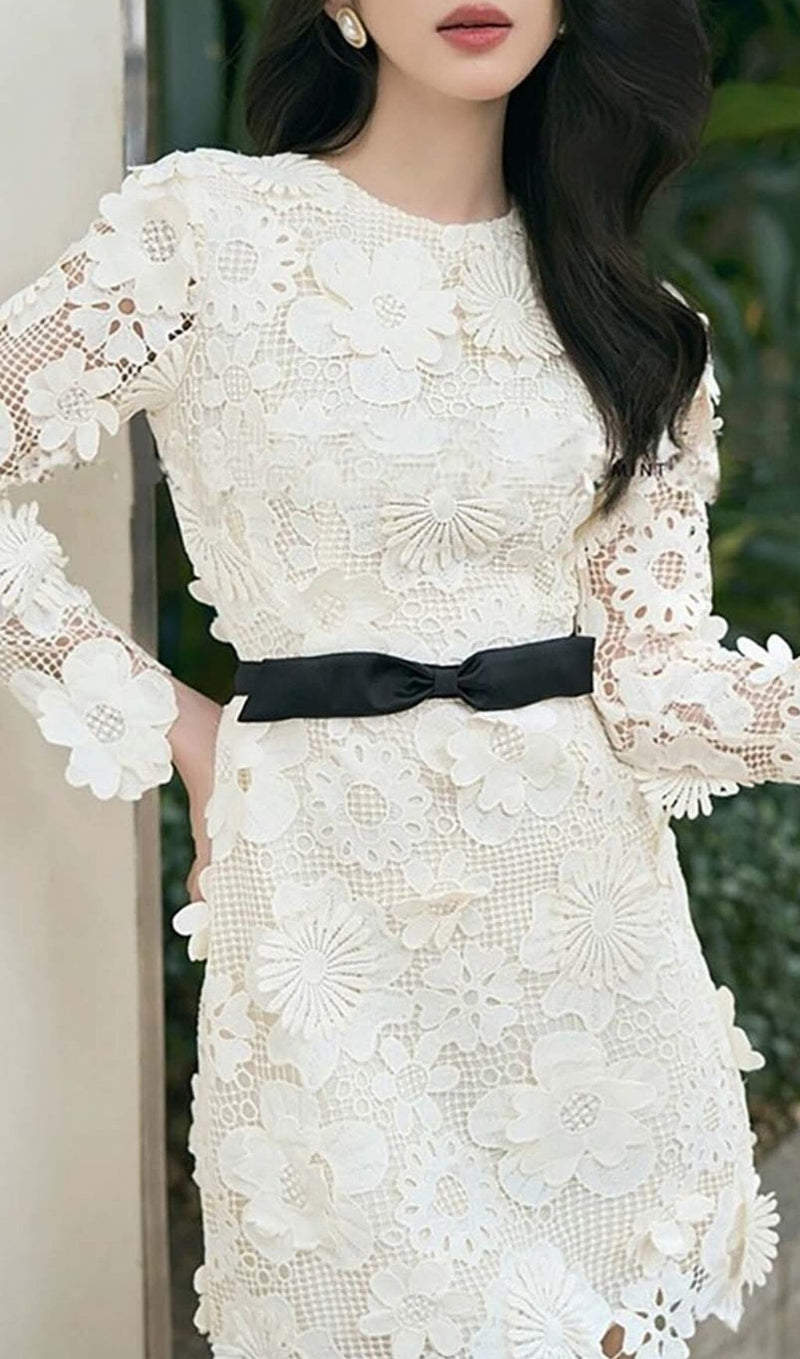 FLORAL EMBROIDERED LACE MIDI DRESS IN WHITE DRESS STYLE OF CB 