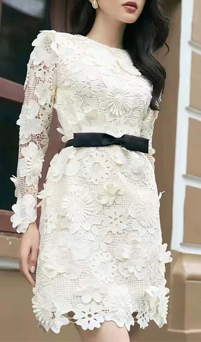 FLORAL EMBROIDERED LACE MIDI DRESS IN WHITE DRESS STYLE OF CB 