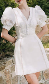 LACE PUFF SLEEVE MIDI DRESS IN WHITE DRESS STYLE OF CB 