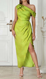 ONE SHOULDER SIDE ASYMMETRICAL MIDI DRESS IN GREEN DRESS STYLE OF CB 