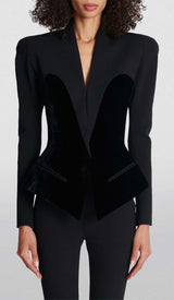 V NECK TWO POCKETS BLAZER IN BLACK DRESS STYLE OF CB 